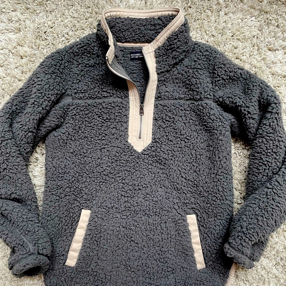 Abercrombie and Fitch Sherpa